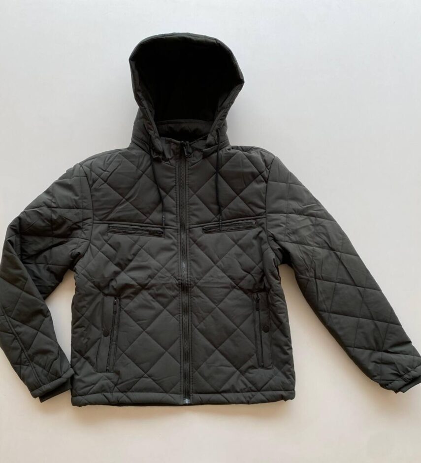 Jaqueta Masculina com Capuz Removível Detalhes em Zíper Verde - Fernanda Ramos Store