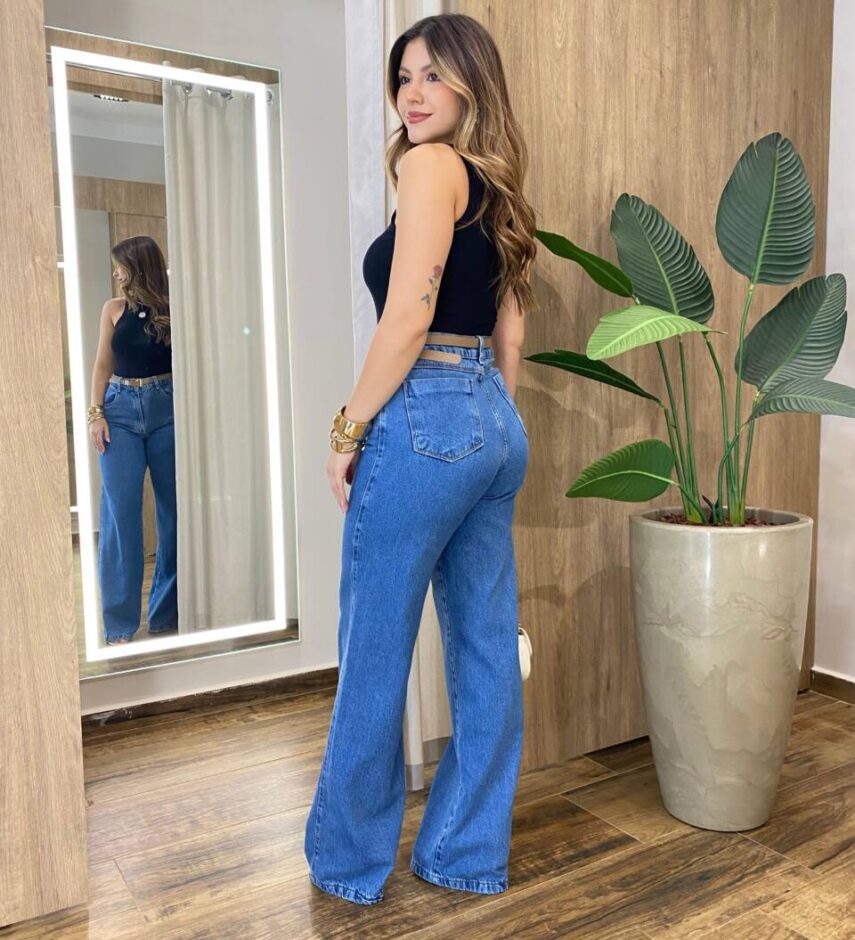 Regata Feminina Canelada Nanci Gola Alta Preta - Fernanda Ramos Store