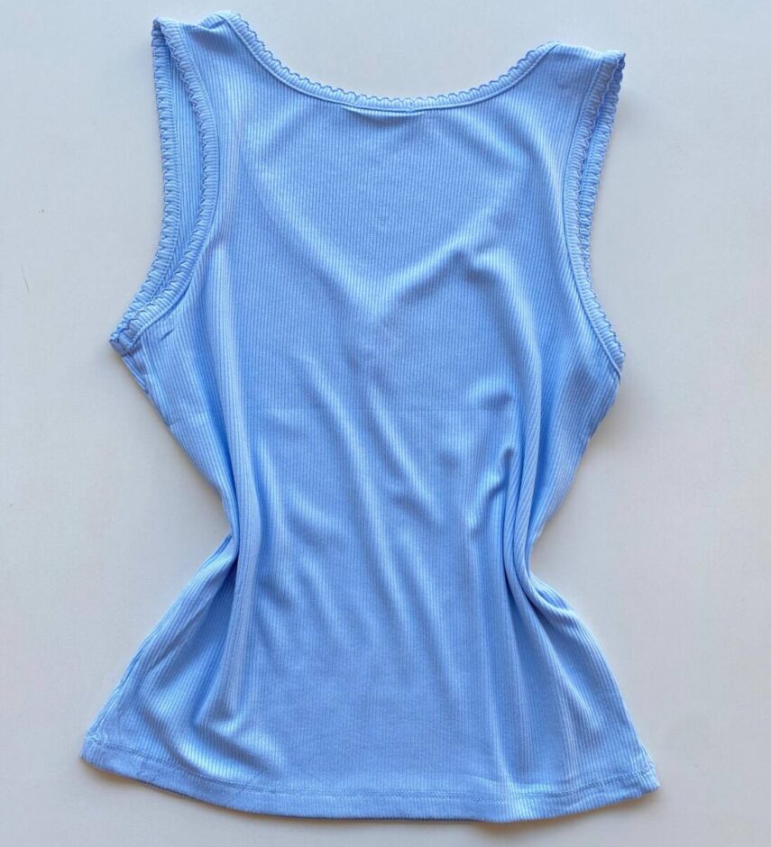 Regata Feminina Canelada Suellen com Detalhes e Botões Azul Bebê - Fernanda Ramos Store
