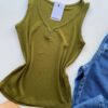 Regata Feminina Canelada Suellen com Detalhes e Botões Verde - Fernanda Ramos Store