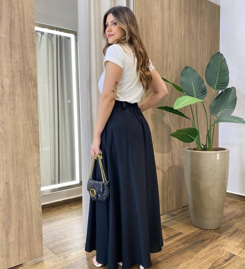 Saia Longa Feminina Elza com Zíper e Botão Preta - Fernanda Ramos Store