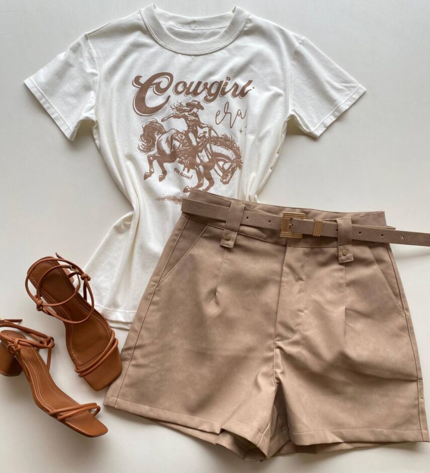 T-shirt Feminina Manga Curta Estampada Cow Girl Off White - Fernanda Ramos Store
