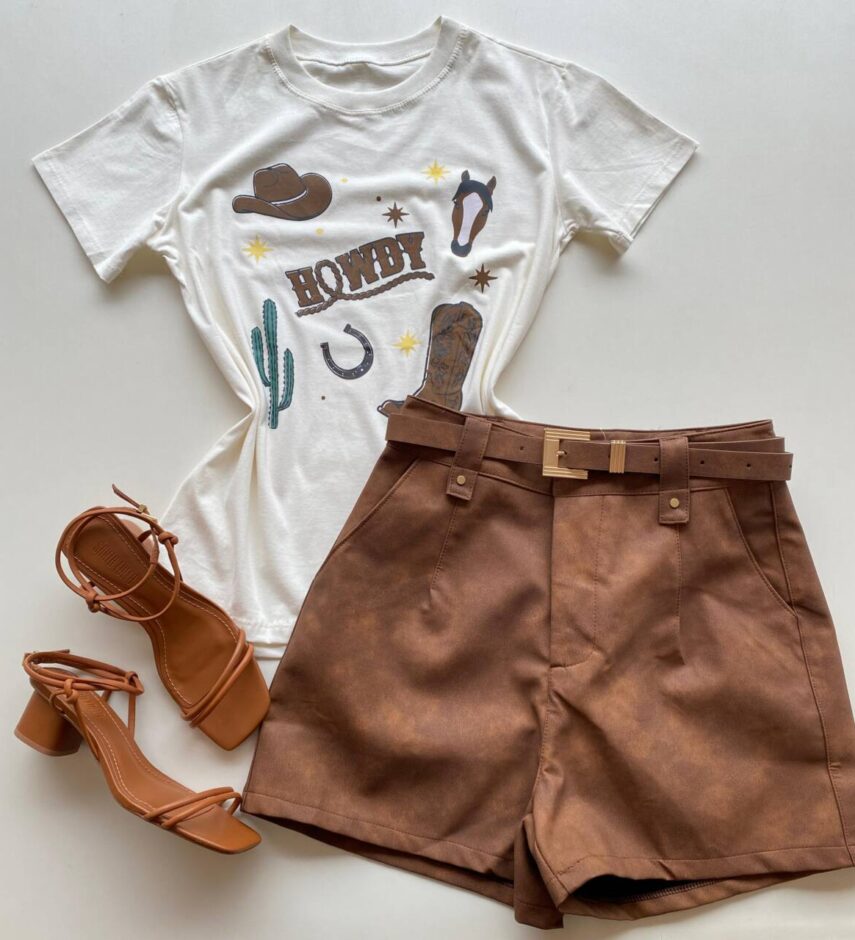 T-shirt Feminina Manga Curta Estampada Howdy Off White - Fernanda Ramos Store