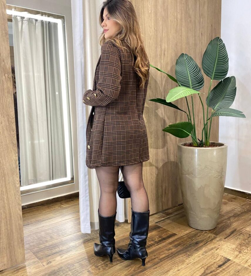 Triconjunto Feminino Blazer Cropped e Short Saia Xadrez Marrom - Fernanda Ramos Store