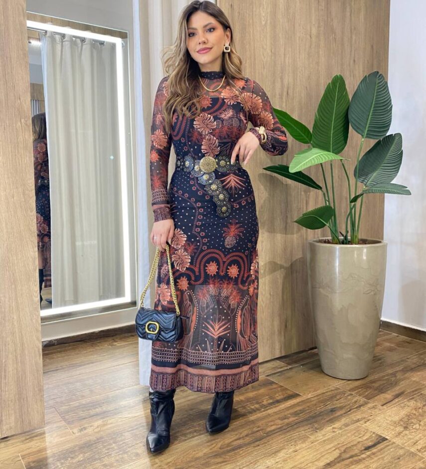 Vestido Midi Bruna de Tule sem Bojo Manga Longa Estampa Abacaxi - Fernanda Ramos Store