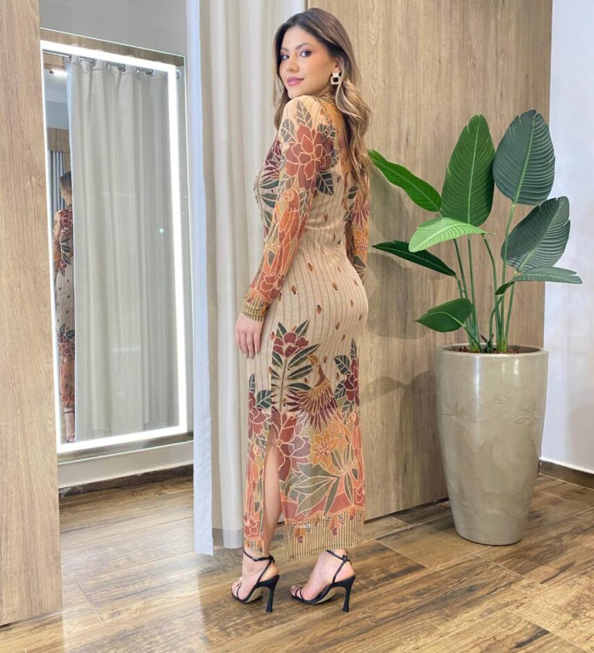 Vestido Midi Bruna de Tule sem Bojo Manga Longa Estampa Flor - Fernanda Ramos Store