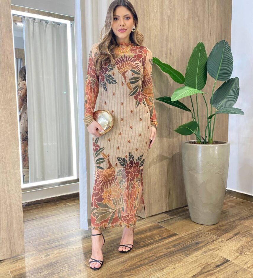 Vestido Midi Bruna de Tule sem Bojo Manga Longa Estampa Flor - Fernanda Ramos Store