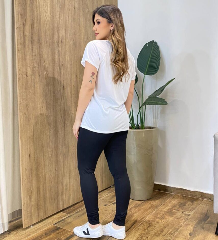 Blusa Feminina Fitness Manga Curta sem Bojo Branca - Fernanda Ramos Store