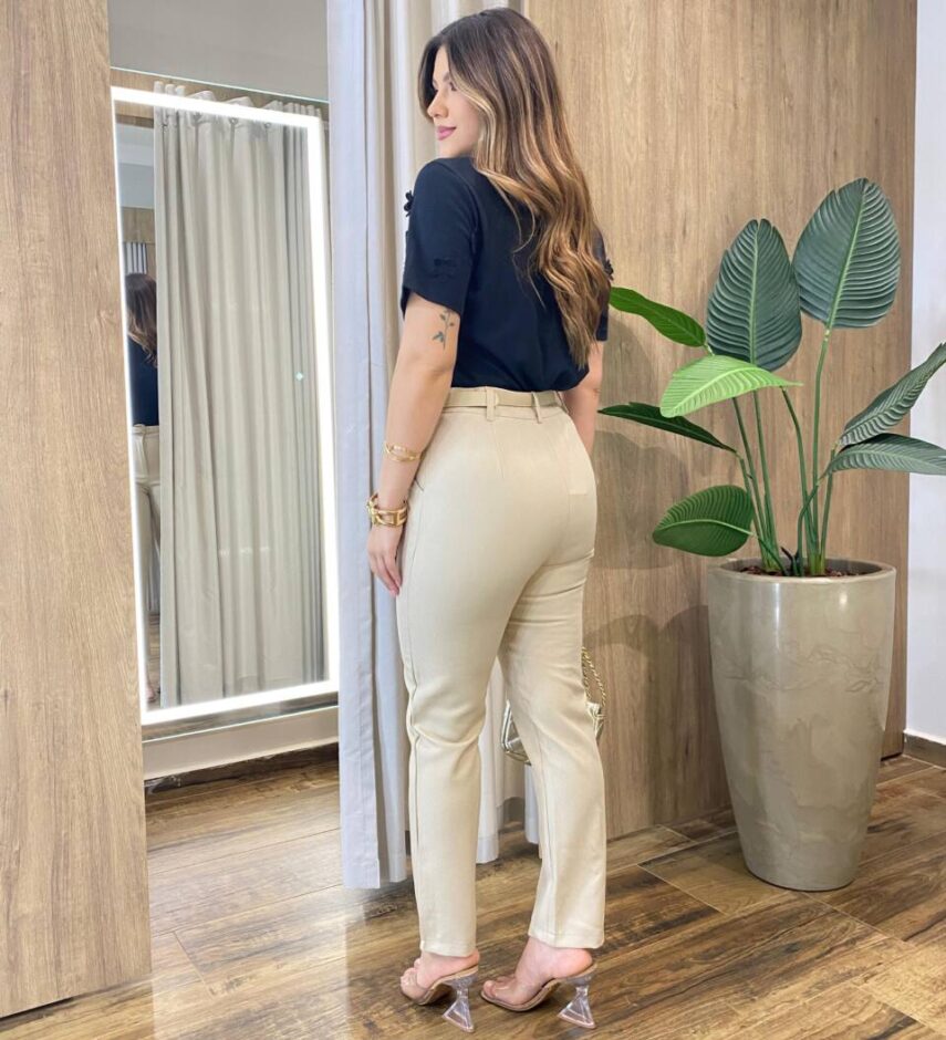 Blusa Feminina Floflo Manga Curta Bordado na Manga Preto - Fernanda Ramos Store