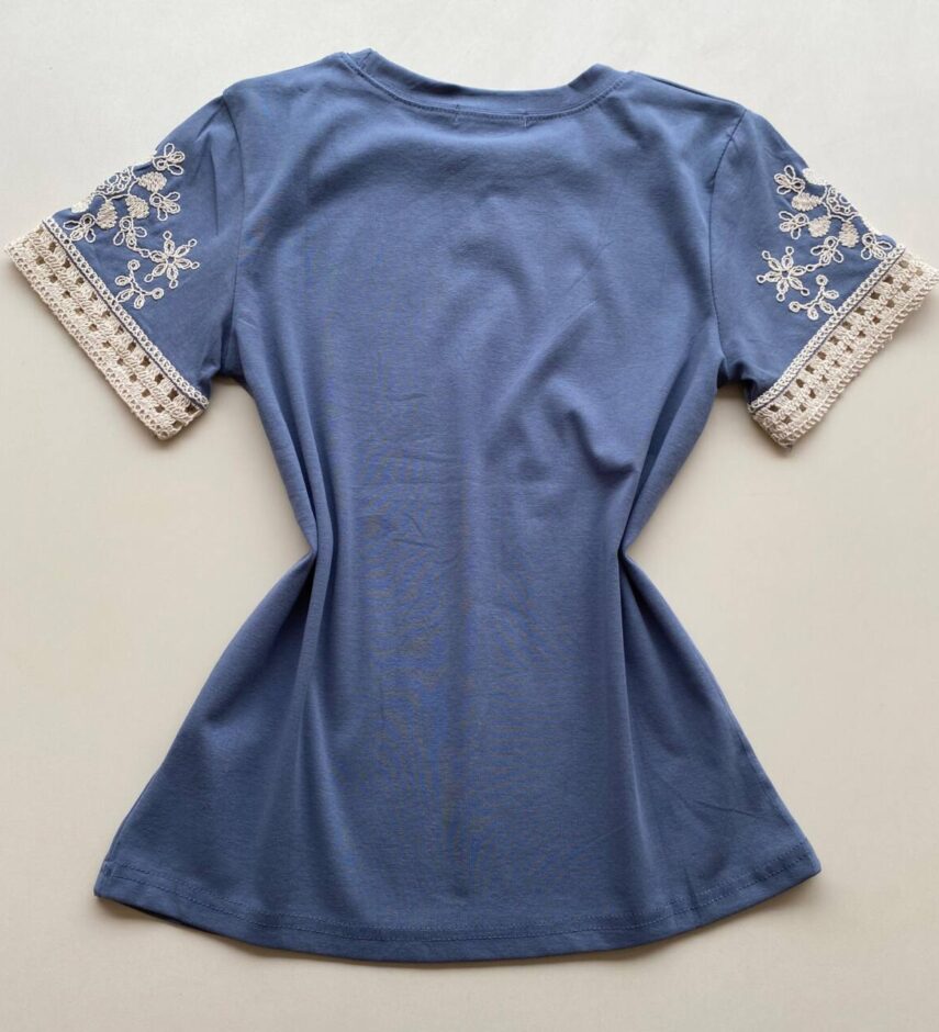 Blusa Feminina Manga Curta Hellen com Bordado Azul - Fernanda Ramos Store