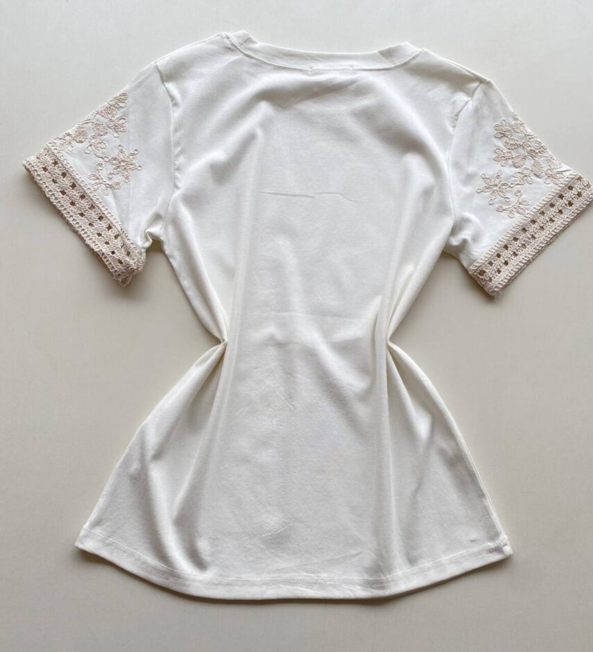 Blusa Feminina Manga Curta Hellen com Bordado Branca - Fernanda Ramos Store
