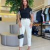 Blusa Feminina Milena Manga Curta Bordado em Flor Preta - Fernanda Ramos Store