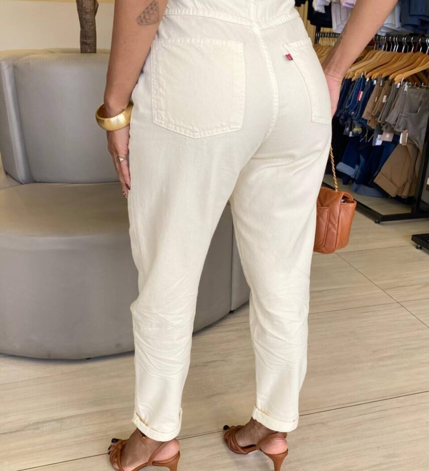 Calça Feminina Mom Sarja com Cinto Areia 016420 - Fernanda Ramos Store