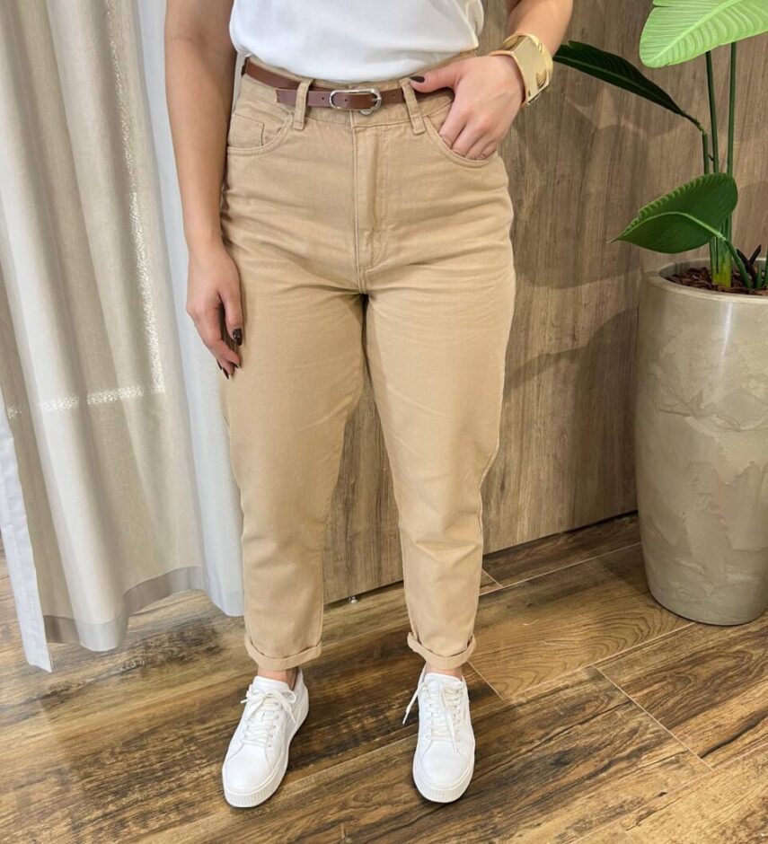 Calça Feminina Mom Sarja com Cinto Bege 016420 - Fernanda Ramos Store