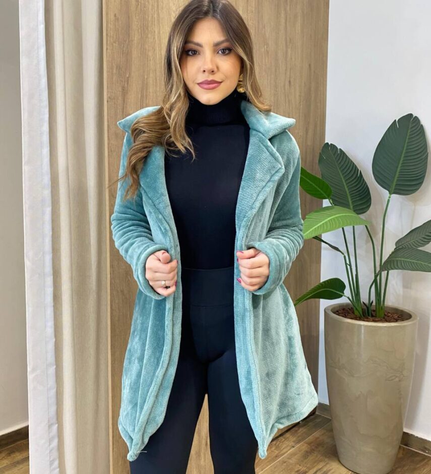 Casaco Feminino Manga Longa Peluciado com Bolso Verde - Fernanda Ramos Store