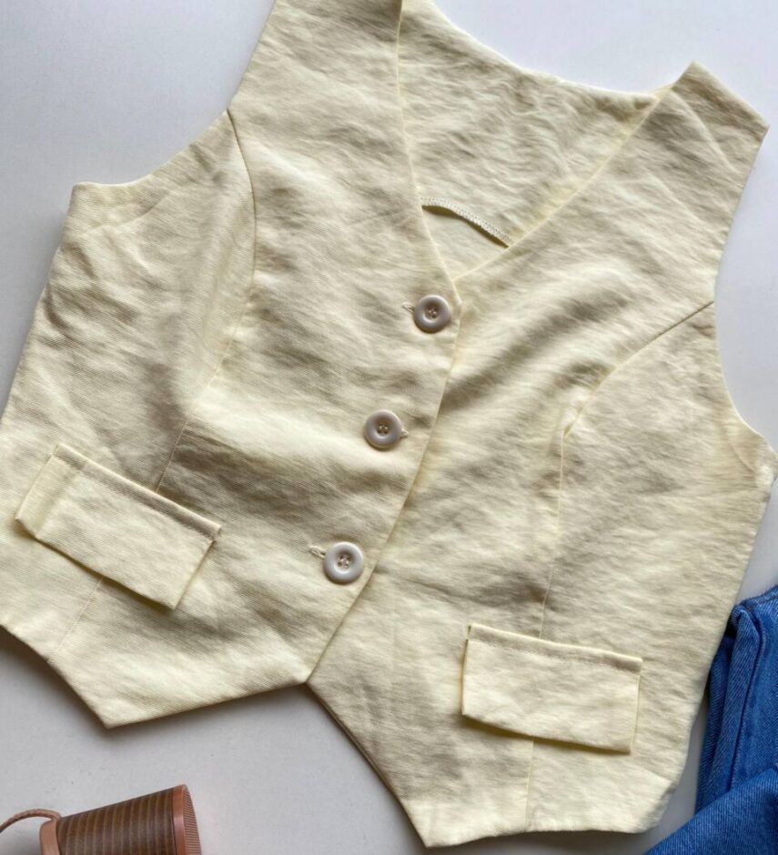 Colete Feminino Cassia sem Bojo Alfaiataria Amarelo - Fernanda Ramos Store