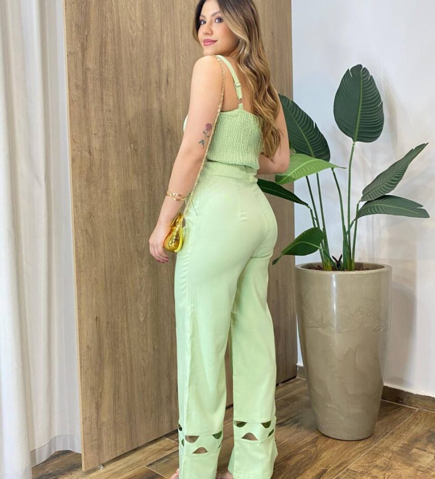 Conjunto Esme Cropped com Bojo e Calça Verde - Fernanda Ramos Store