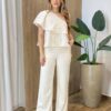 Conjunto Feminino Catarina Blusa Nula Manga Bordada e Calça Bege - Fernanda Ramos Store