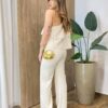 Conjunto Feminino Catarina Blusa Nula Manga Bordada e Calça Bege - Fernanda Ramos Store