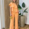 Conjunto Feminino Catarina Blusa Nula Manga Bordada e Calça Laranja - Fernanda Ramos Store