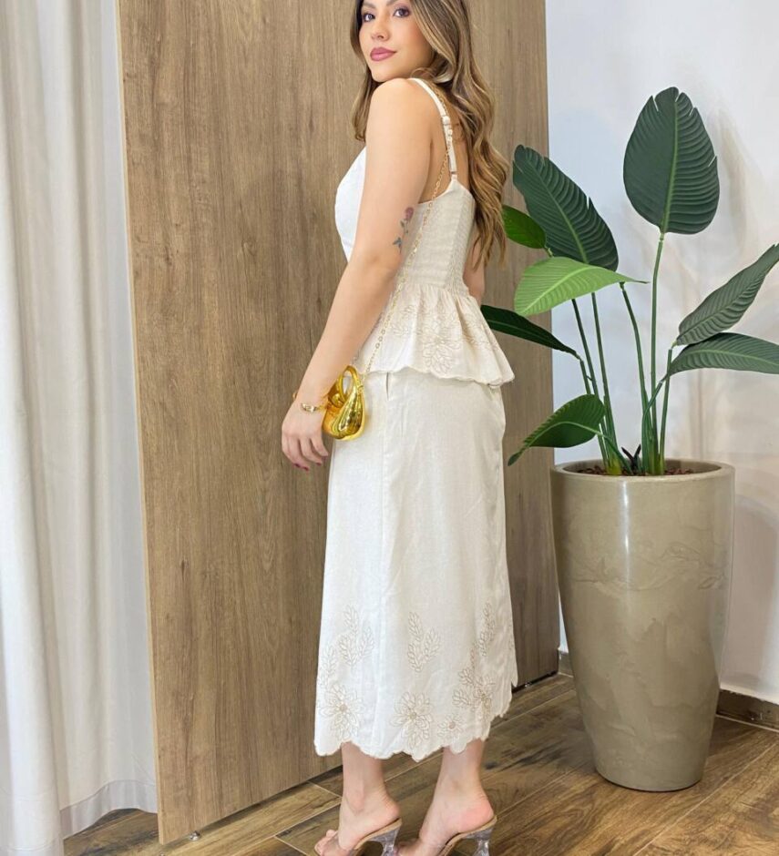 Conjunto Feminino Kaia Blusa e Saia Midi Bege - Fernanda Ramos Store
