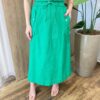 Conjunto Feminino Lydia Cropped sem Bojo e Saia Midi com Bolsos Verde - Fernanda Ramos Store