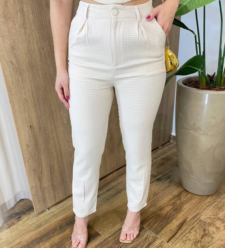 Conjunto Soraya Cropped sem Bojo e Calça Bege - Fernanda Ramos Store