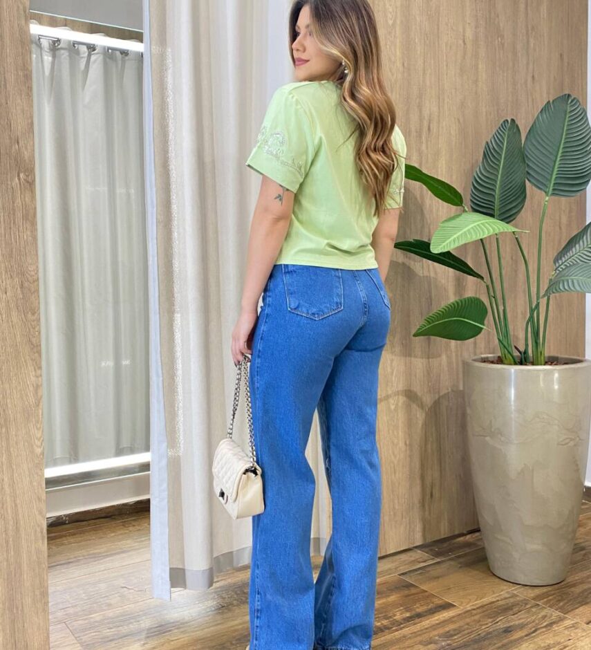 Cropped Feminino Marli Manga Curta Detalhe em Bordado Verde - Fernanda Ramos Store