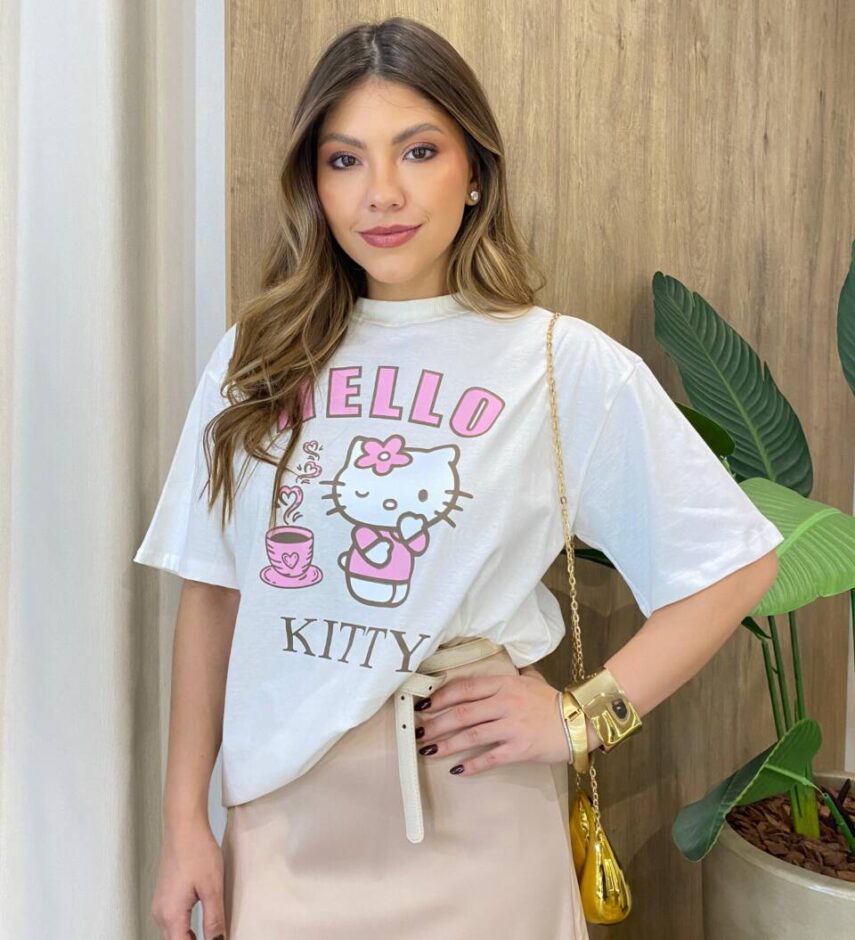 Max T-shirt Feminina Manga Curta Estampa Hello Off White - Fernanda Ramos Store