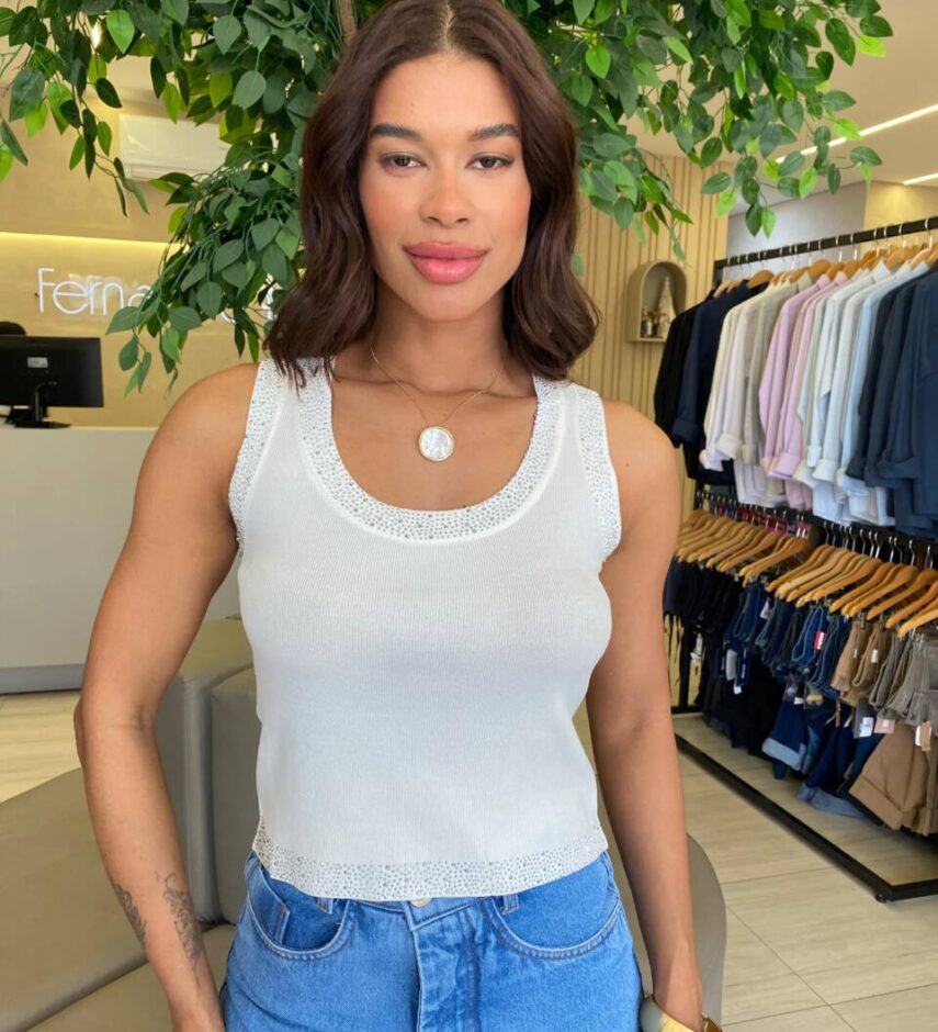 Regata Feminina Canelada Talia com Strass nas Alças Branca - Fernanda Ramos Store