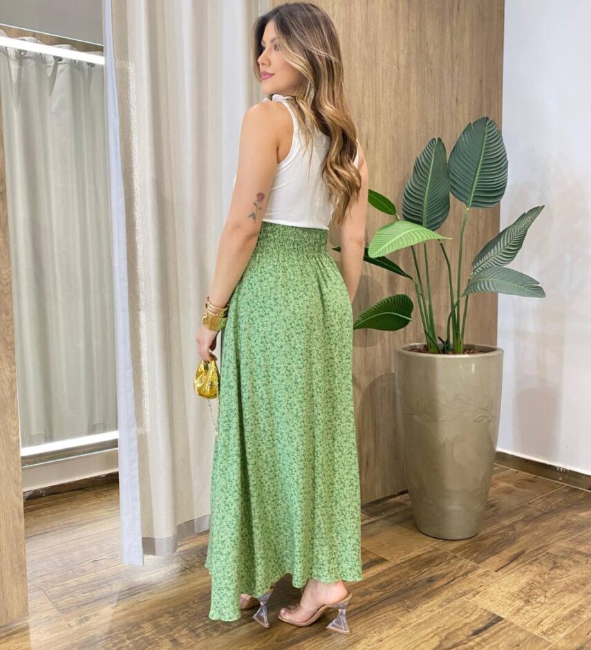 Saia Feminina Longa Luísa com Bolsos e Fenda Flores Verde - Fernanda Ramos Store