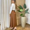 Saia Feminina Midi Bela em Cetim com Zíper Marrom - Fernanda Ramos Store