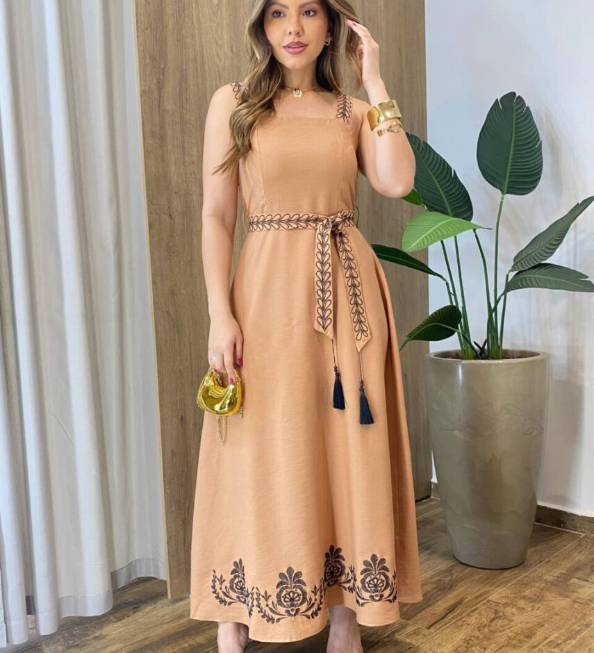 Vestido Longo Zoe sem Bojo Detalhe nas Alças e Amarração Caramelo - Fernanda Ramos Store