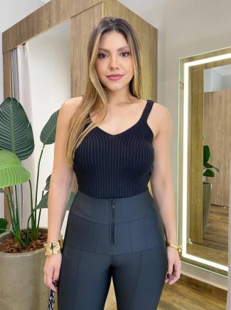 Cropped Feminino Tricot Manu Preto - Fernanda Ramos Store
